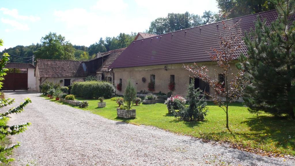 Penzion Padrtuv Mlyn Třebíč Exteriör bild